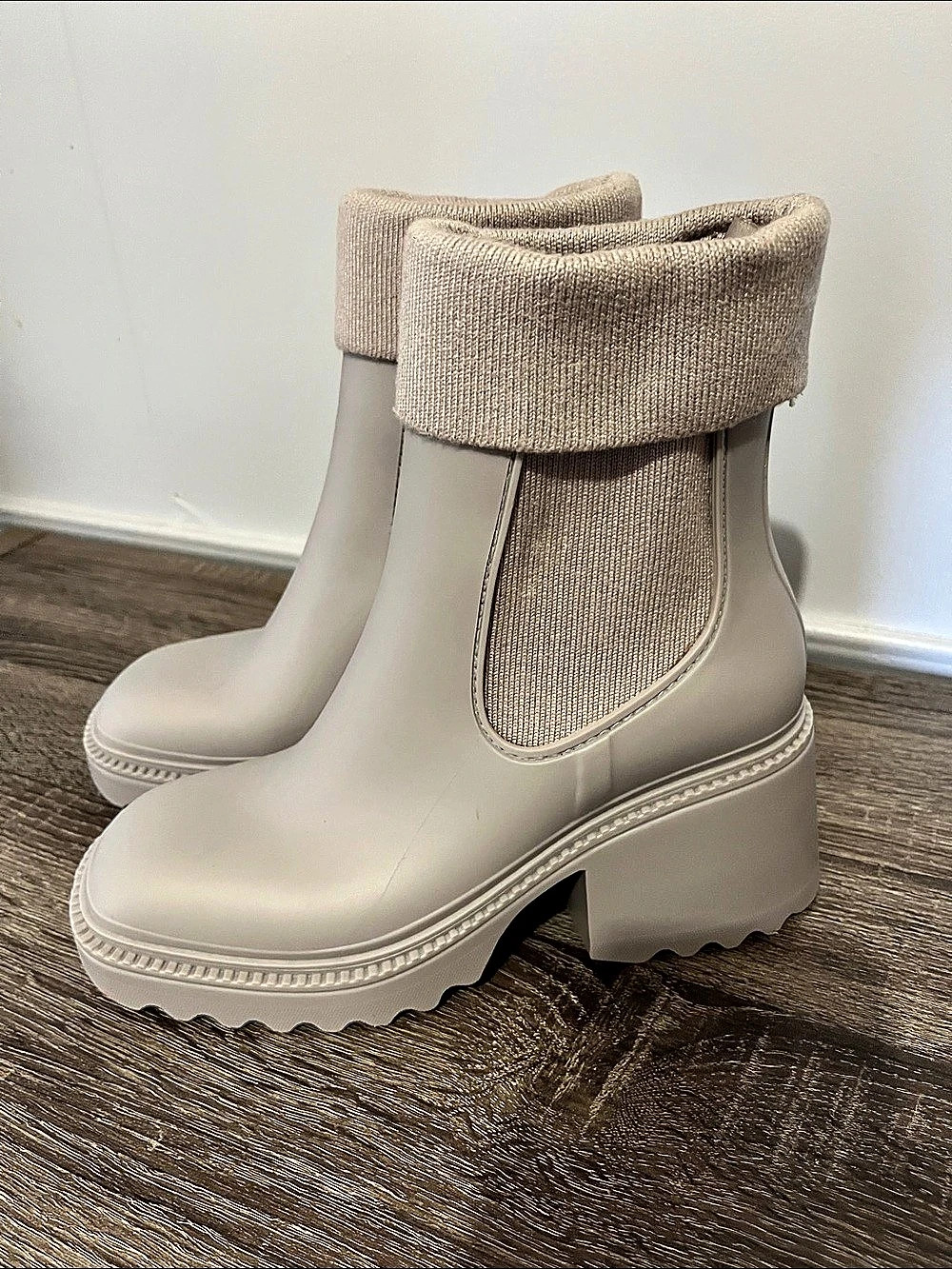 Circus by Sam Edelman Cireus Platform Rain Boots Beige US 6